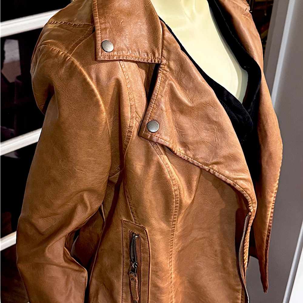 Max Studio Women's coungac Brown Faux Leather Washed Moto Jacket Size Med